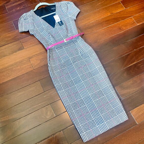 *NWT* Made in Canada Check-Print V-Neck Belted Dress (with pockets!) - Size XXS - Picture 7 of 16